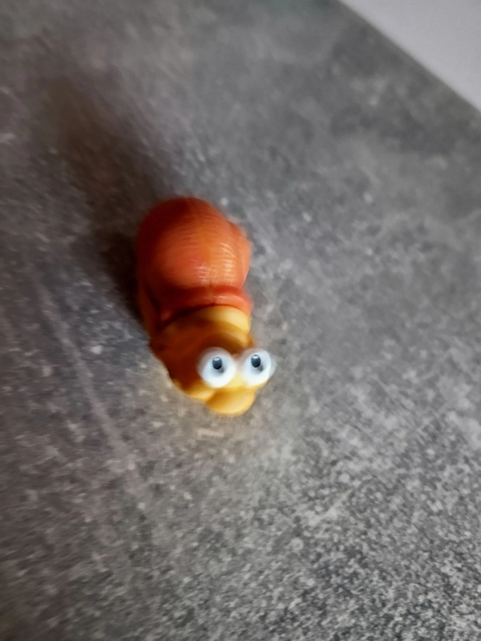 Caracol con movimiento Kinder años 90 